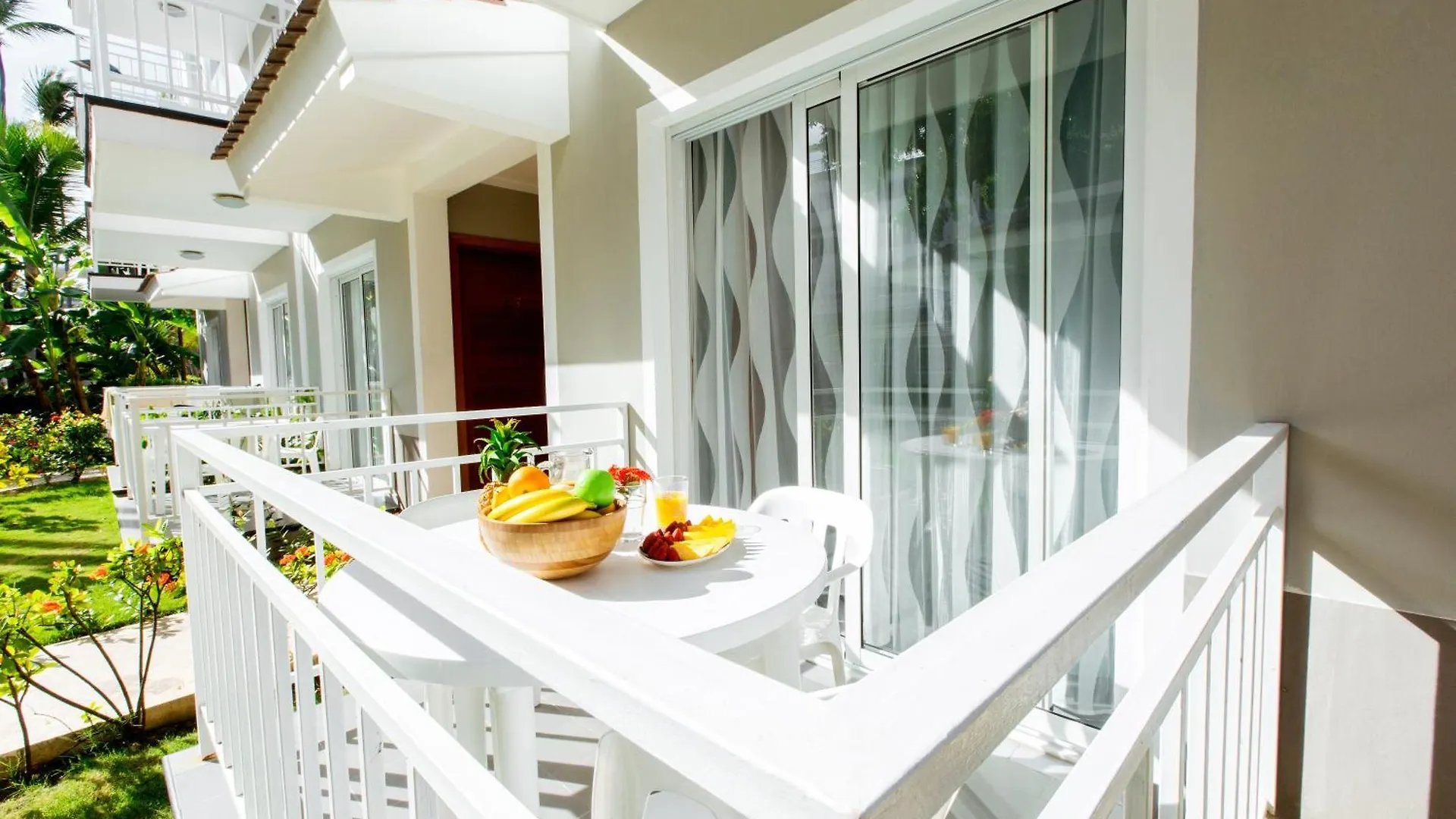 Hotel Sol Caribe Suites And Studios With Tropical Pool - Los Corales Beach Punta Cana